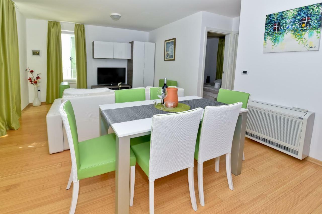 Apartmani Astrado Petrčane Exterior foto