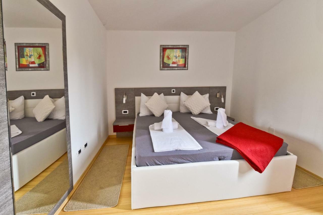 Apartmani Astrado Petrčane Exterior foto